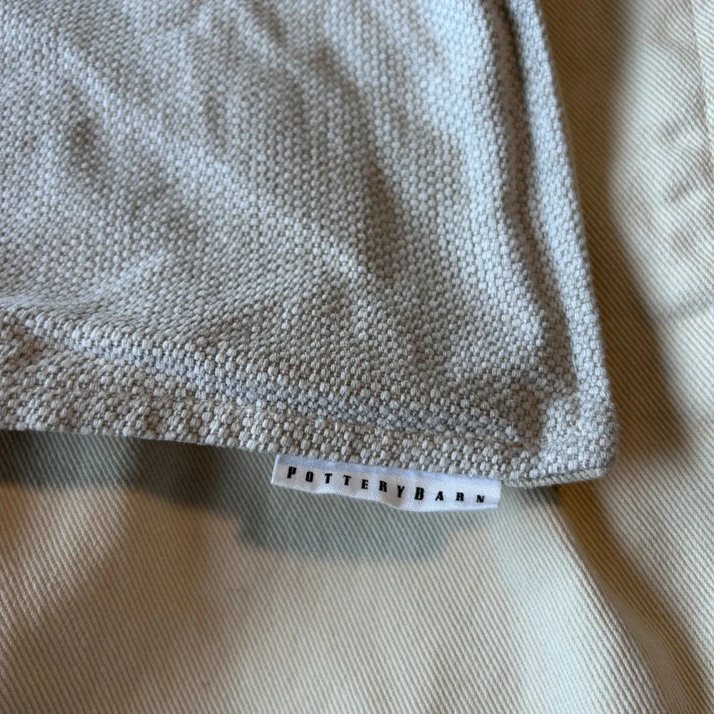 Pottery Barn Bed Runner Coverlet 92